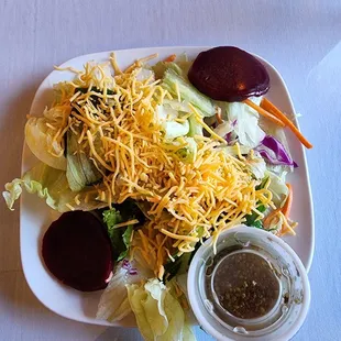 Side salad with house vinegrette