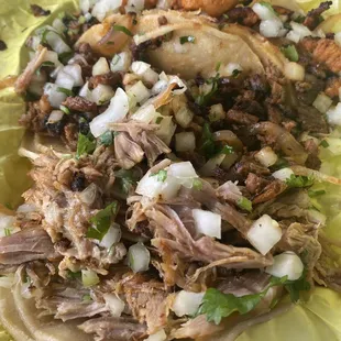 1carnitas, 1Asasda, 1 Al Pastor. Delicious!!