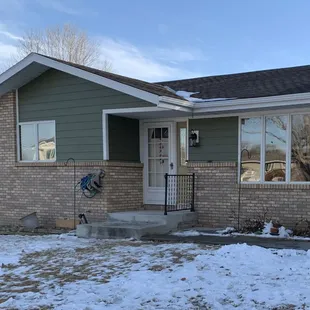 Front view.  Makes the brick stand out