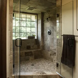 Nelson Dye Remodeling - Fresno, CA. Bathroom remodel