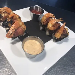 Shrimp Poppers: Bacon, Shrimp, White Cheddar, Serrano Pepper, Tomato, Onion