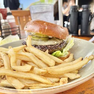 Nelson&apos;s burger ($23)
