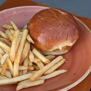 Kids cheeseburger