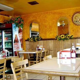 sushi and sashimi, interior