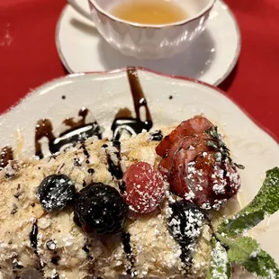 Napoleon dessert with the 5 teas