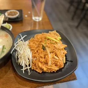 Chicken Pad Thai