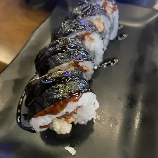 116. Salmon Skin Roll