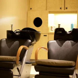 Neo Salon and Barbershop