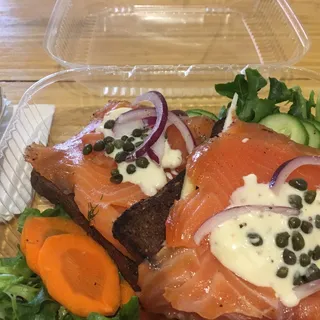 Gravlax Crostini Sandwich