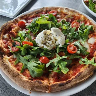 Burrata pizza