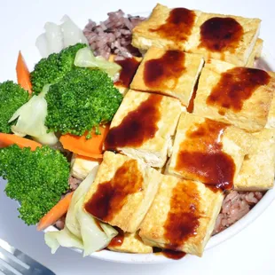 Grilled tofu + fresh veggies