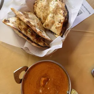 Chicken Tikka Masala Signature &amp; Garlic Naan