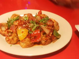 Everest Kitchen