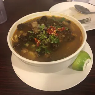 Lamb thukpa
