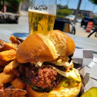 Baltimore hot chicken with fries and AMERICAN KÖLSCH