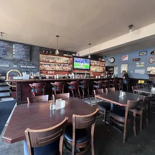 sushi and sashimi, interior