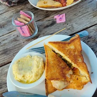 Pulled Pork Sandwich