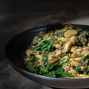 Kale + White Bean Salad w/ shiitake mushroom, nutritional years + champagne vinaigrette! (v, gf)