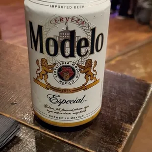 Modelo in a can