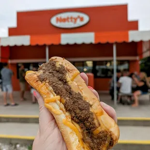 Netty's Chili Dogs