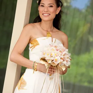 The gorgeous bride in her custom Anne Namba gown. Hair and make-up done by CJ Bae of Naturally You. Photo by Geralyn Camarillo.