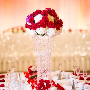 Go &quot;ga-ga&quot; with this glam tablescape!  Photo by Mike Pham Photography.