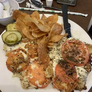 Herbed tomato and mozzarella sandwich was omggggg good!!