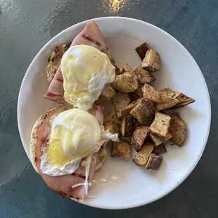 Eggs Benedict