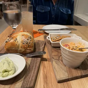 Bread Service