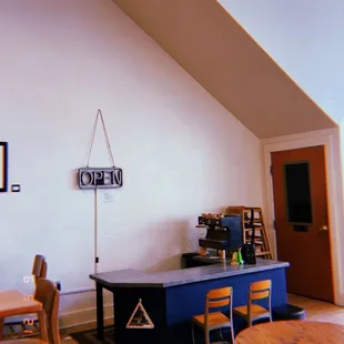 child&apos;s play set/ coffee bar