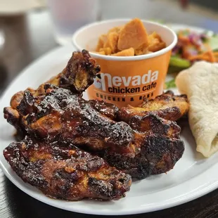 food, chicken wings and fried chicken