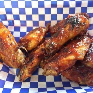 BBQ Wings (8) with 1 Side
