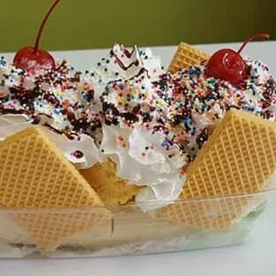 an ice cream sundae