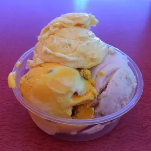 Maracuya passion fruit, guayaba guava, mango milk