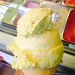 One scoop: chongos. They make their ice cream here :)