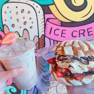 Agua De Horchata Y Concha Con Nieve