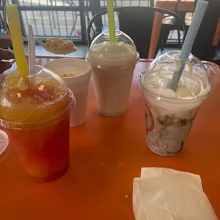 Raspados, Malteadas y Elote en Vaso!