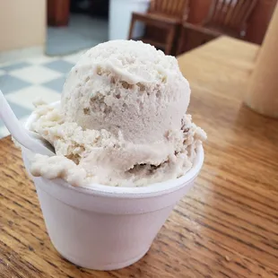Do not get too full for ice cream.  Their Nuez (butter pecan) is so good!