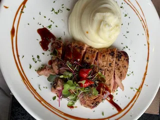 WOW Bistro