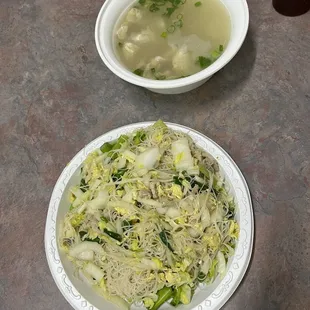 Mei fun w pork and veg and wonton soup.