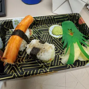 I tried the crab meat and it was horrible but to be fair there was 2 pieces.