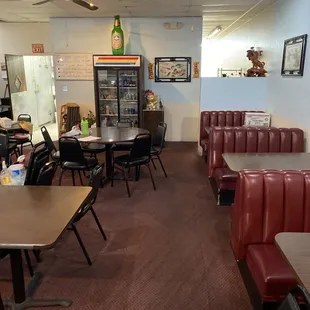 empty tables and booths