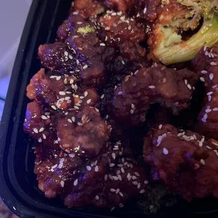food, chicken wings and fried chicken