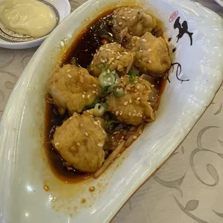 Wonton in Chilli Sauce