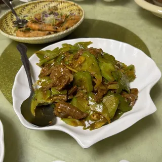 Bitter Melon and Beef in Black Bean Sauce