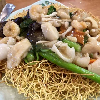 Seafood Pan-Fried Noodle