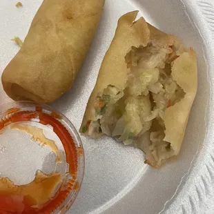 What is in this egg roll?