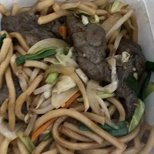 Beef House Lo Mein