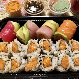 Spicy salmon roll &amp; spicy rainbow roll