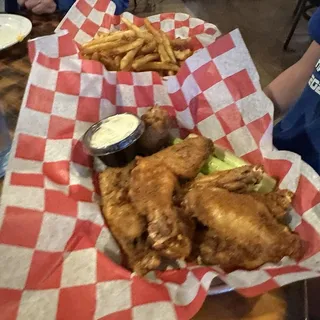 Traditional Bone in Wings